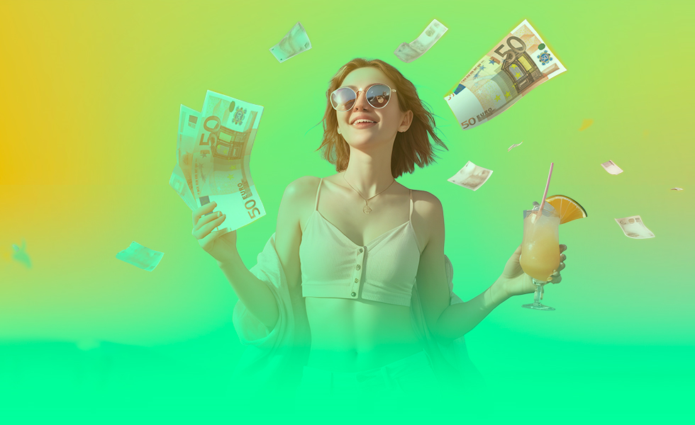 Vrouw met zonnebril die geld omhoog gooit