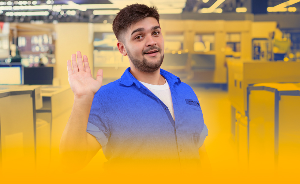 Man zwaait kantoorplek uit na ontslag